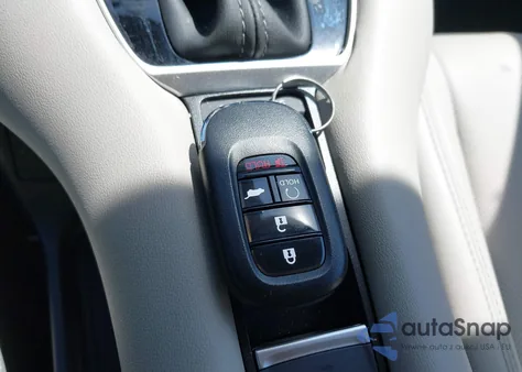 2025 Honda Hr-V 2Wd Ex-L z USA, uszkodzony, nr VIN 3CZRZ1H78SM731208